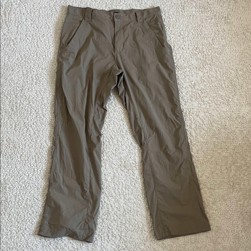 Royal Robbins Men's Tan Chinos 32/30